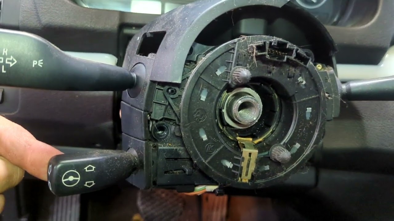 BMW x5 Clockspring and Ignition switch removal