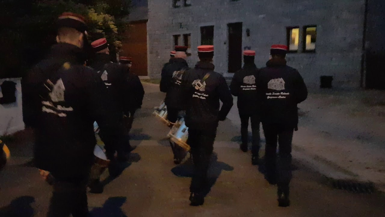 Premier Tour Sainte Rolende Gerpinnes dimanche 12 mai 2019 21 Sortie du corps d'office avec l'HRSM