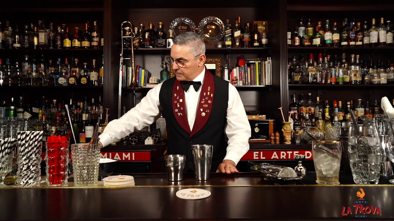 Cocktails with Julio Cabrera | Episode 4: Hemingway Special (Papa Doble)