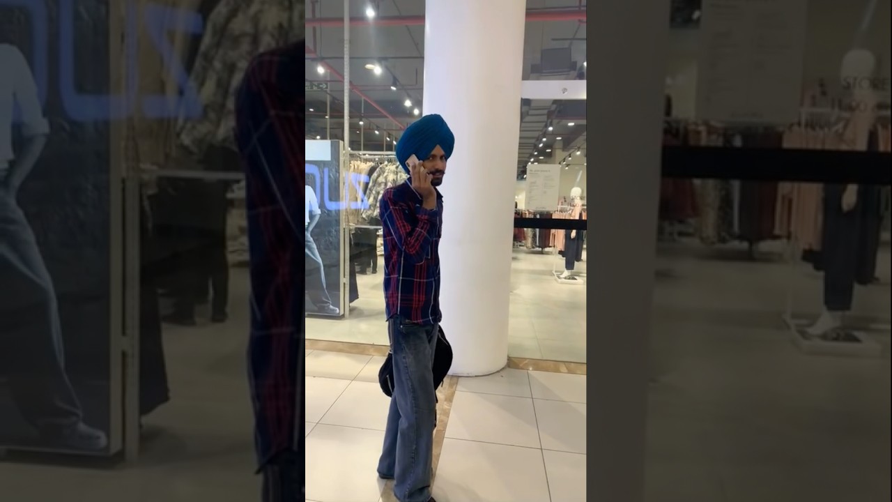 😂😂#funnyvideo #punjabvibes #jattvibes #Khalsa college #punjab #lovemusic #viralvideo #amritsar