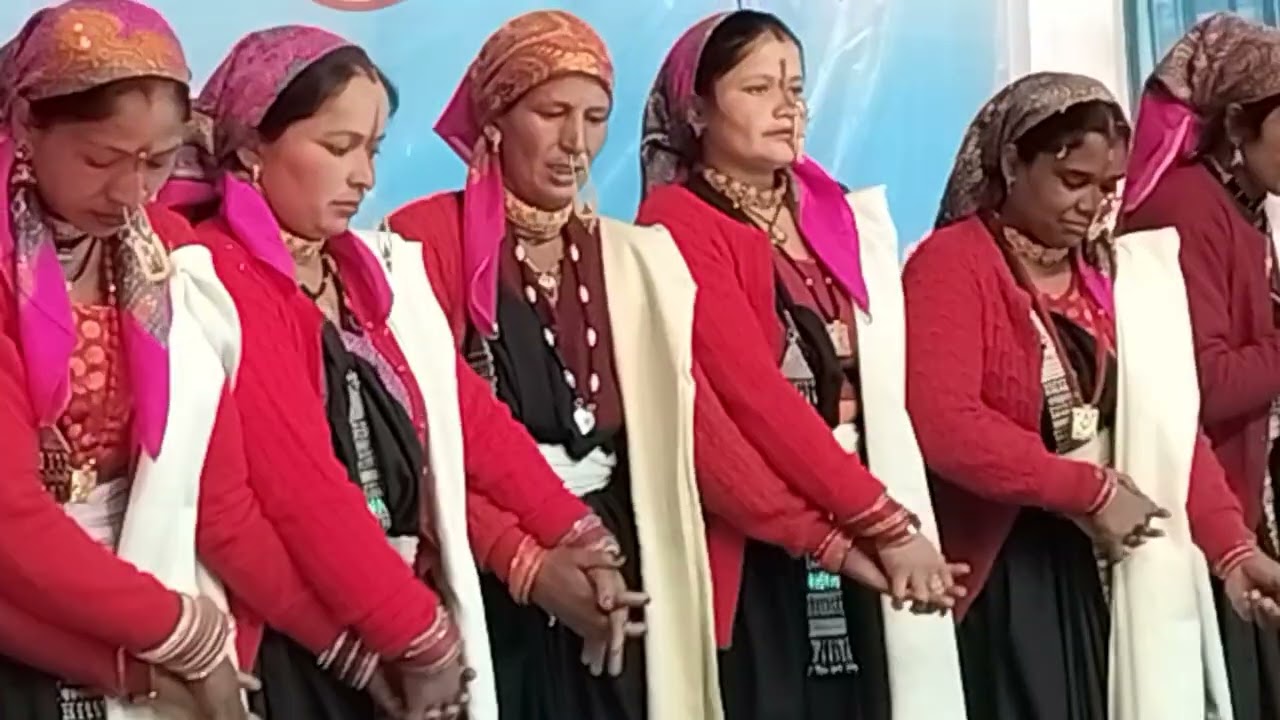 Sivratri 🙏 ke subh avsar par 🙏 ma nanda jumelo 🙏🙏mahila mangal dal aala jokhna jay ma nanda 🙏🙏