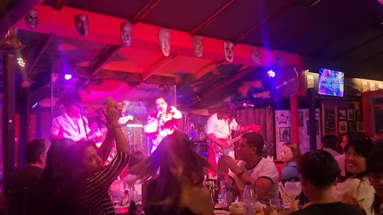 Innuendo.                                      Tributo a Queen 