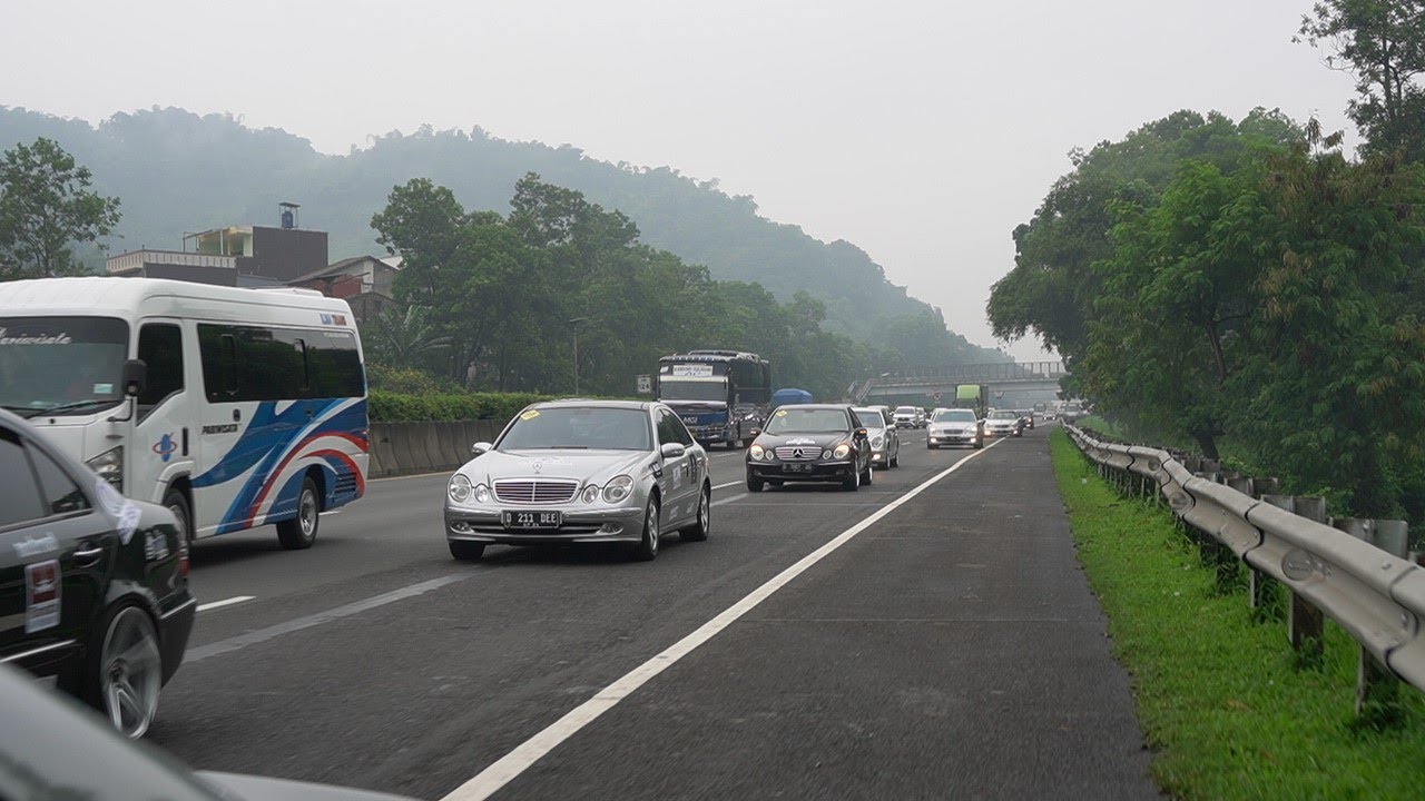 puluhan mobil mercy w211 musda 3 goes to jogja