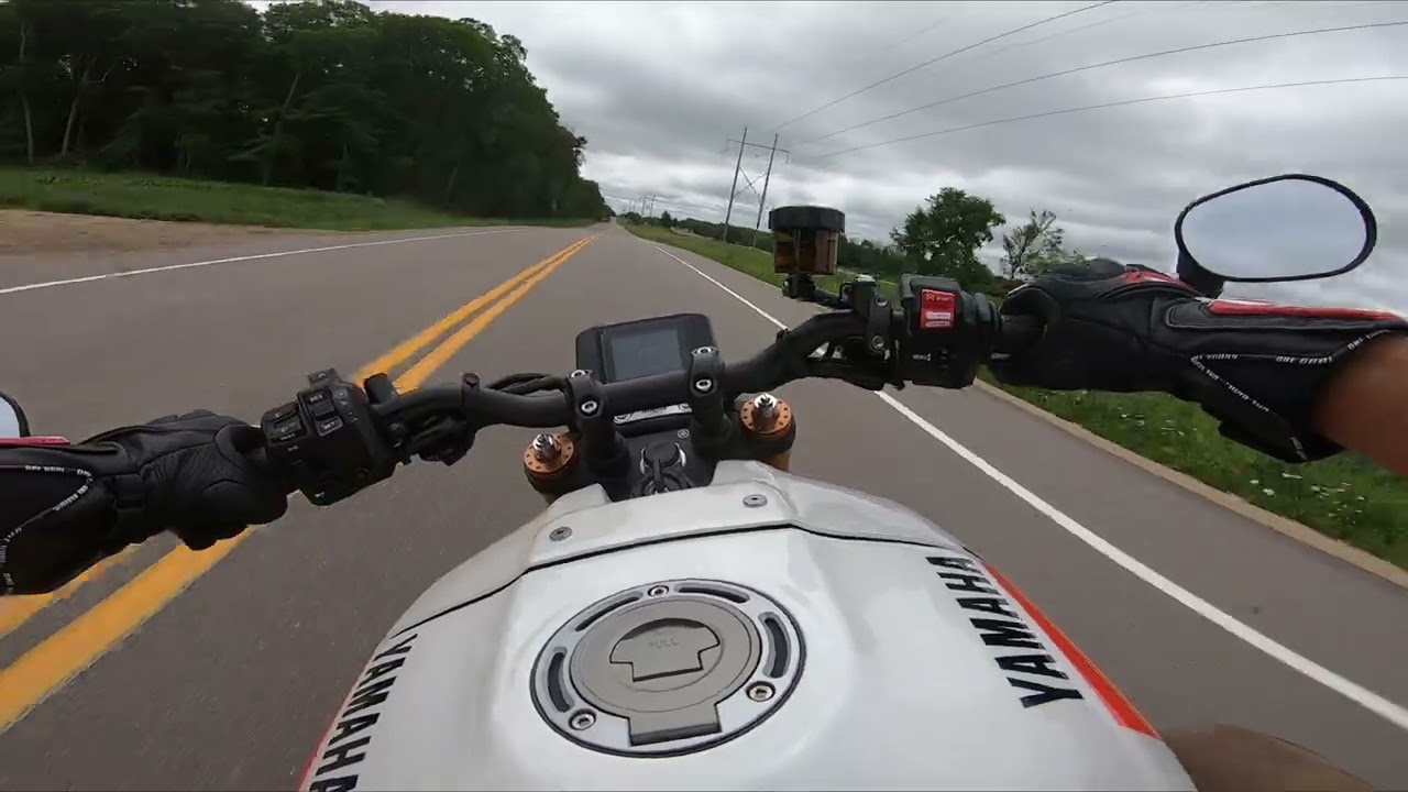 2024 XSR900---Stock Exhaust