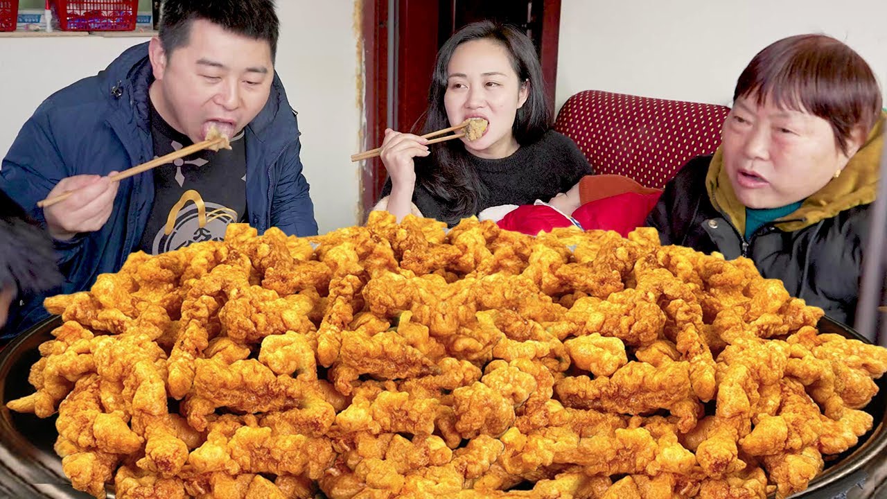 8 котлет из свинины и 10 яиц жареного хрустящего мяса!