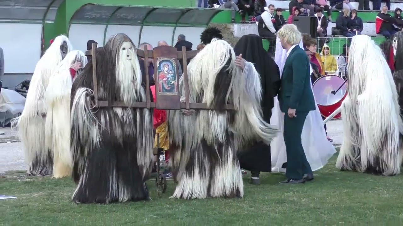 Кукери Средец
