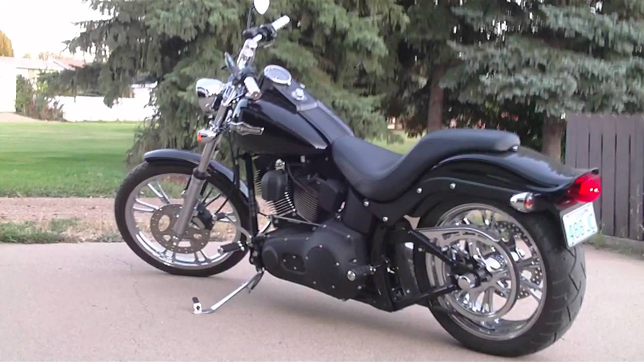 2006 HARLEY-DAVIDSON FXSTBI 