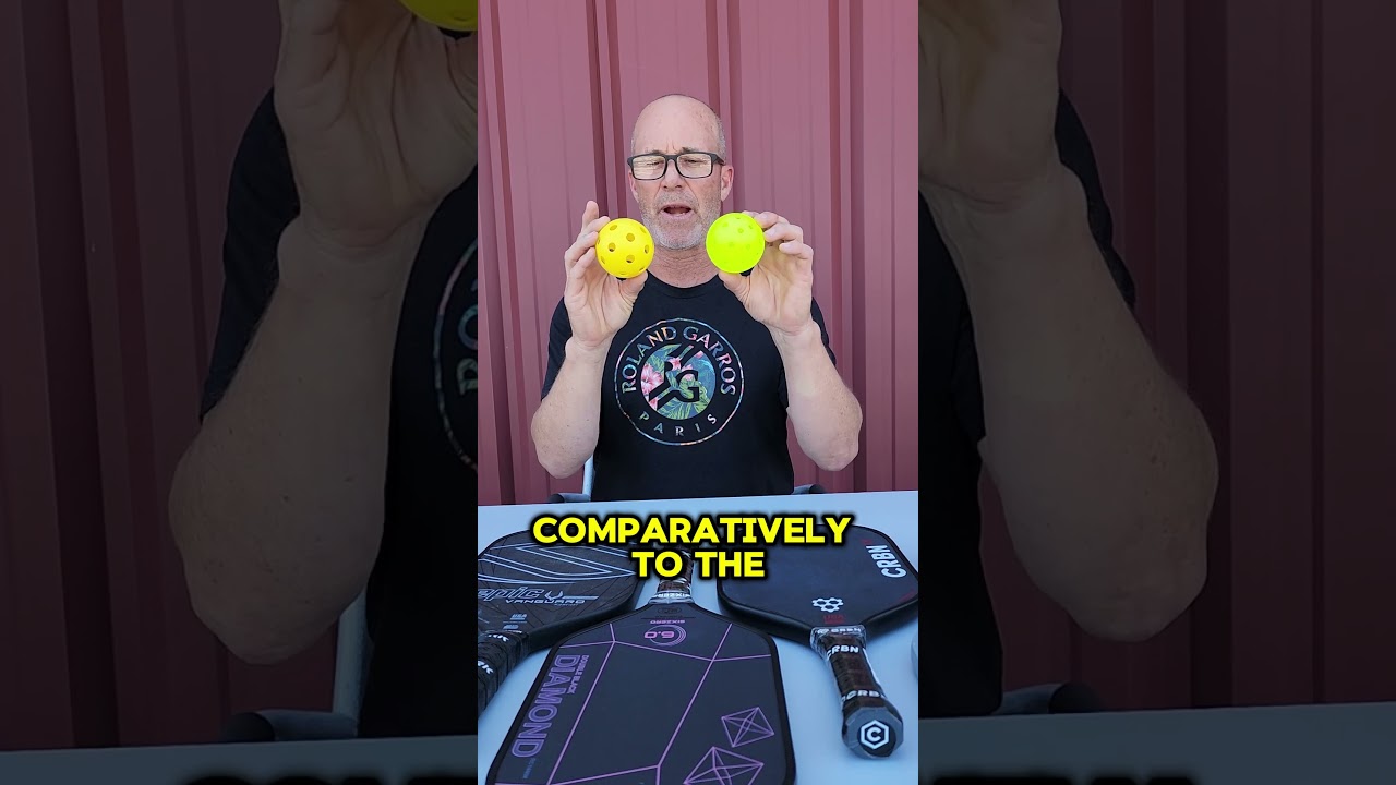 В чём разница между пиклболом в помещении и на улице? #totalpickleball #pickleball