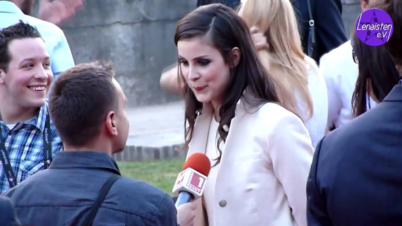 Lena am roten Teppich beim Bürgermeisterempfang an der Tonhalle (red carpet)  Teil 2 - ESC 2011