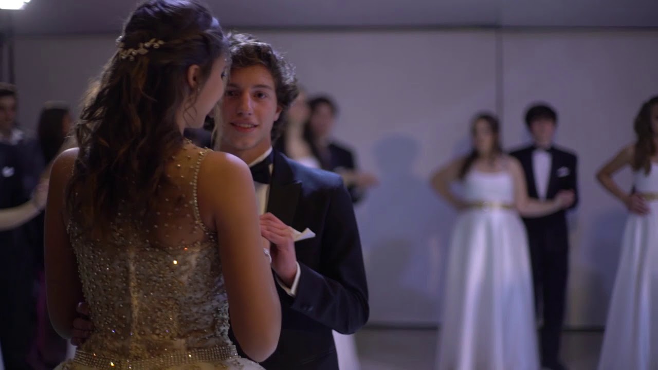 Dança com os 15 Casais e Príncipe - Thinking Out Loud