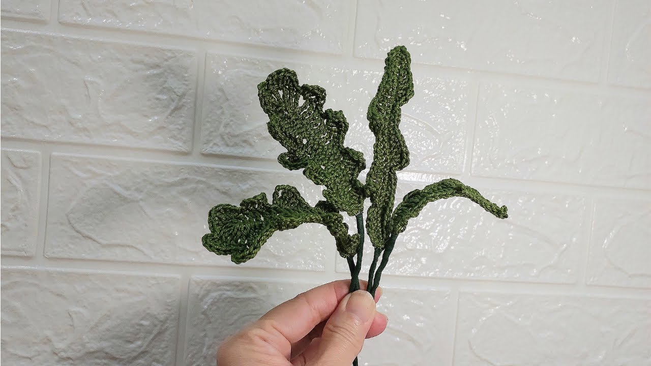 Auntie Nat's Crochet - Chrysanthemum Series # 4 - 2 Type Of Leaf