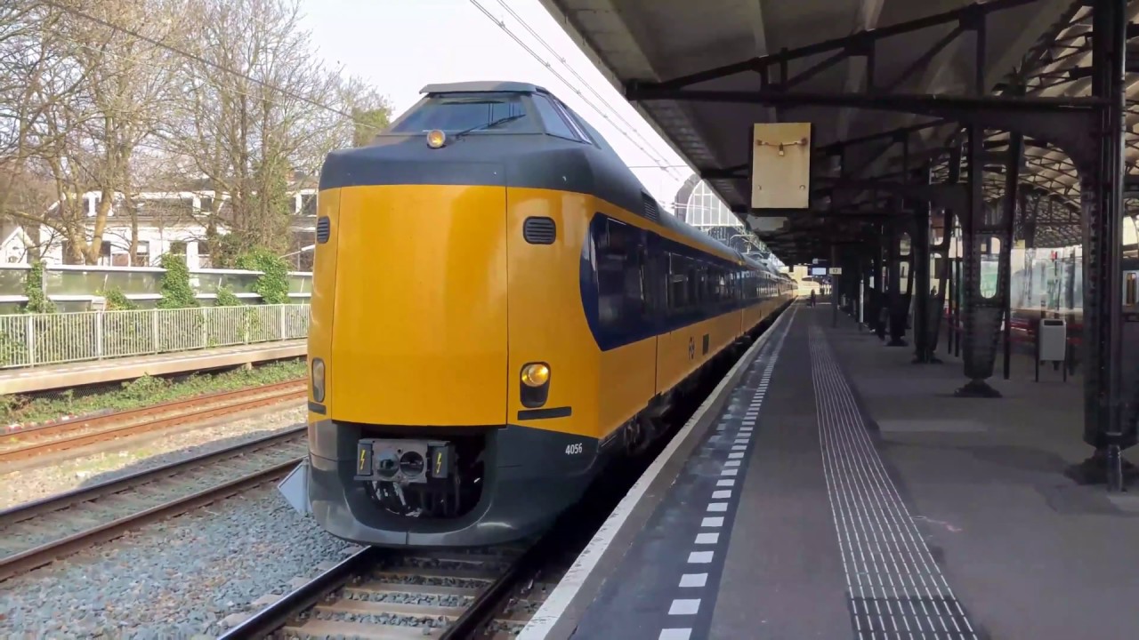 Treinen op station Haarlem, 30 maart 2019 (4K)