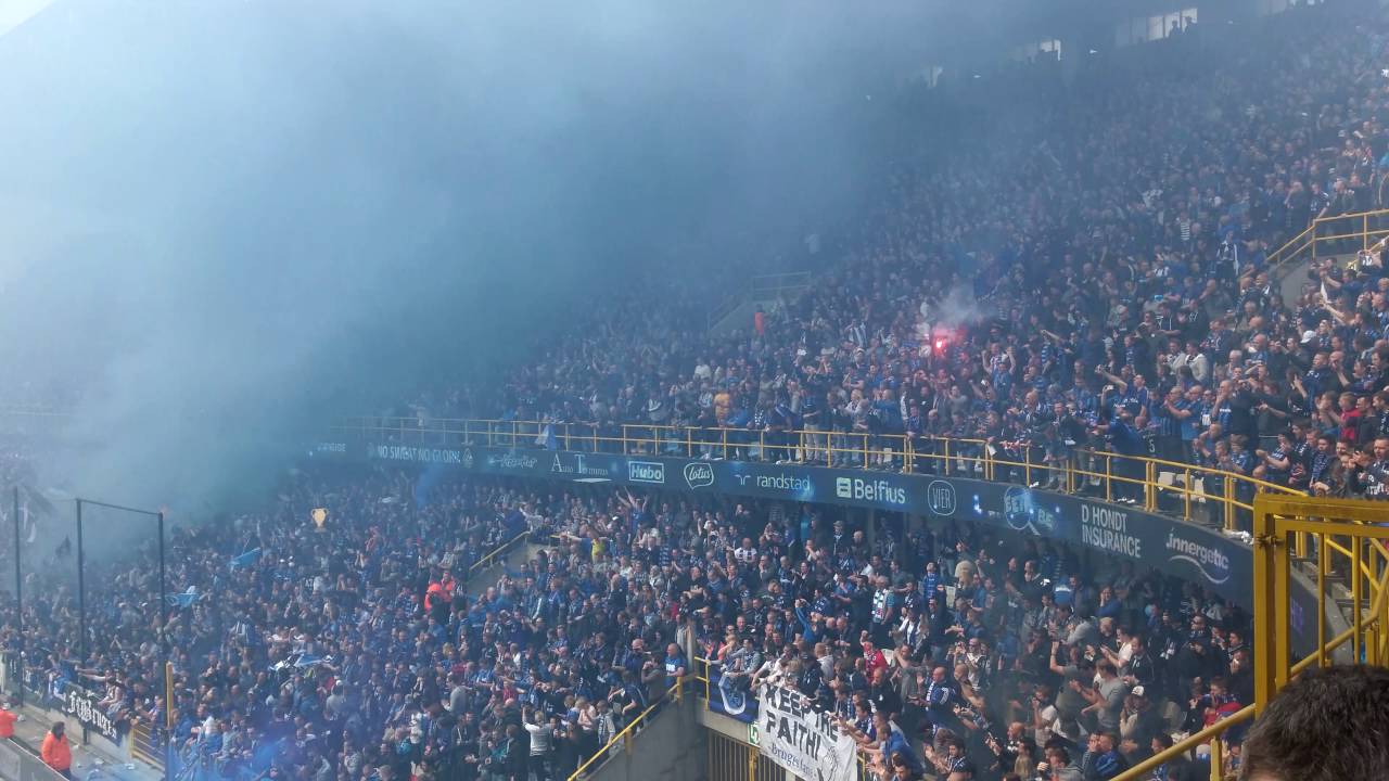 Tifo+ sfeer voor de kampioenenmatch Club Brugge - rsc anderlecht