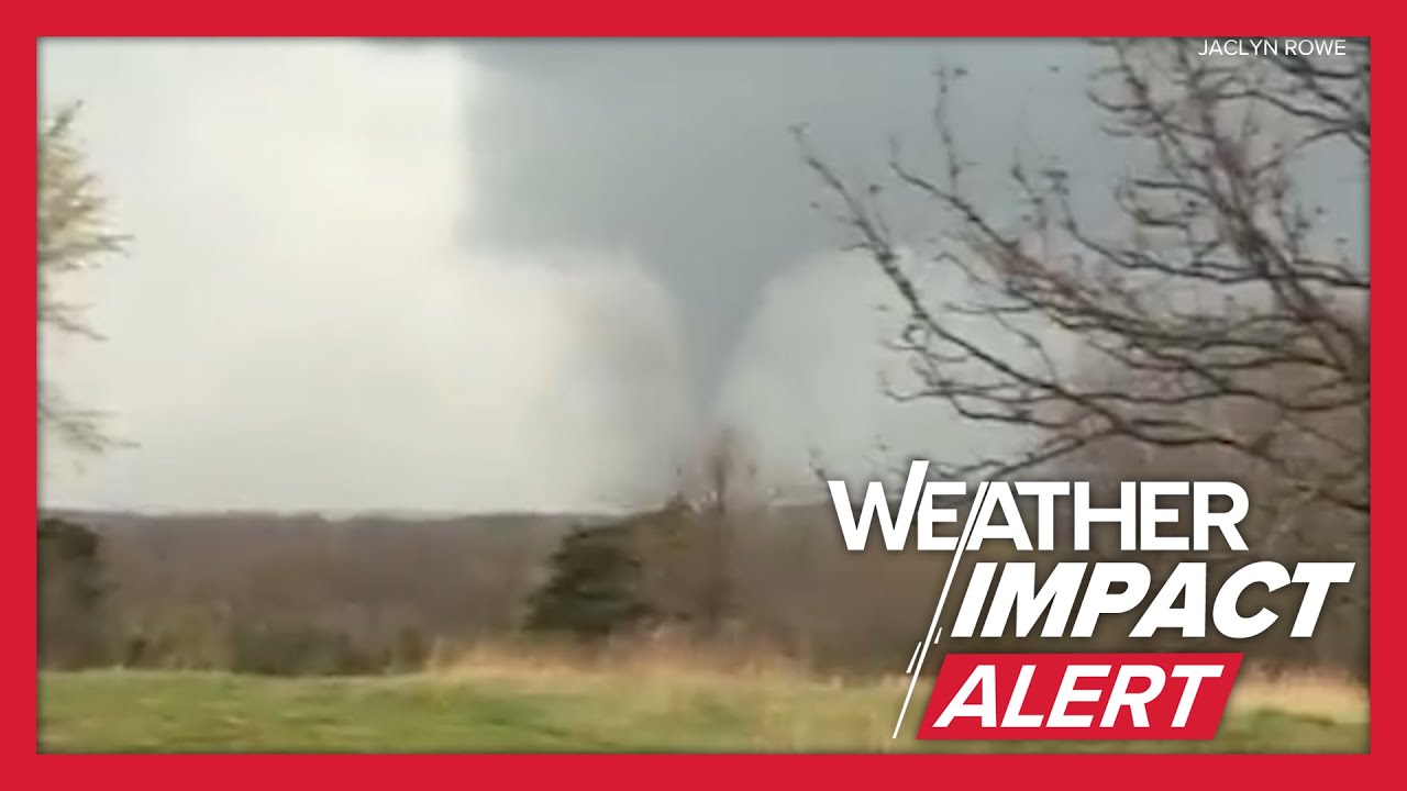 Viewer captures minutes-long video of tornado northwest of Potosi, Missouri