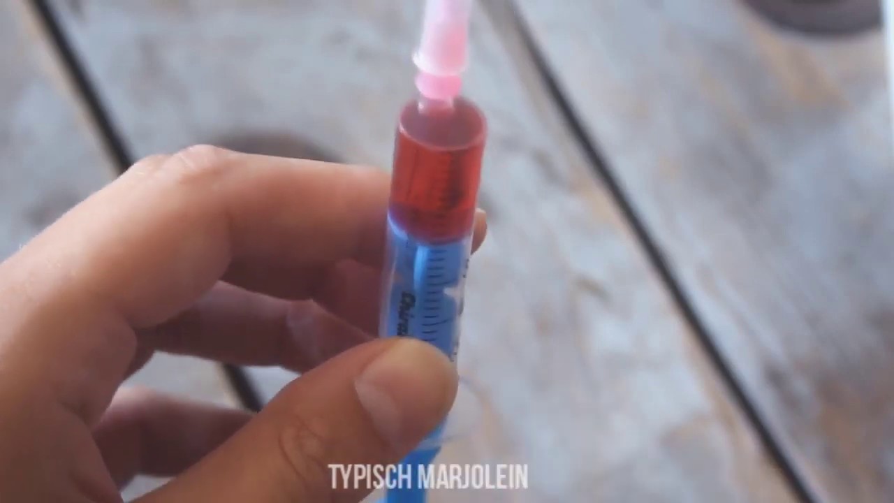 Hoe zet je een vitamine B12 injectie? (DUTCH)