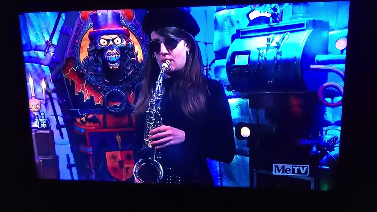 Svengoolie: Dracula has risen from the grave Song 
