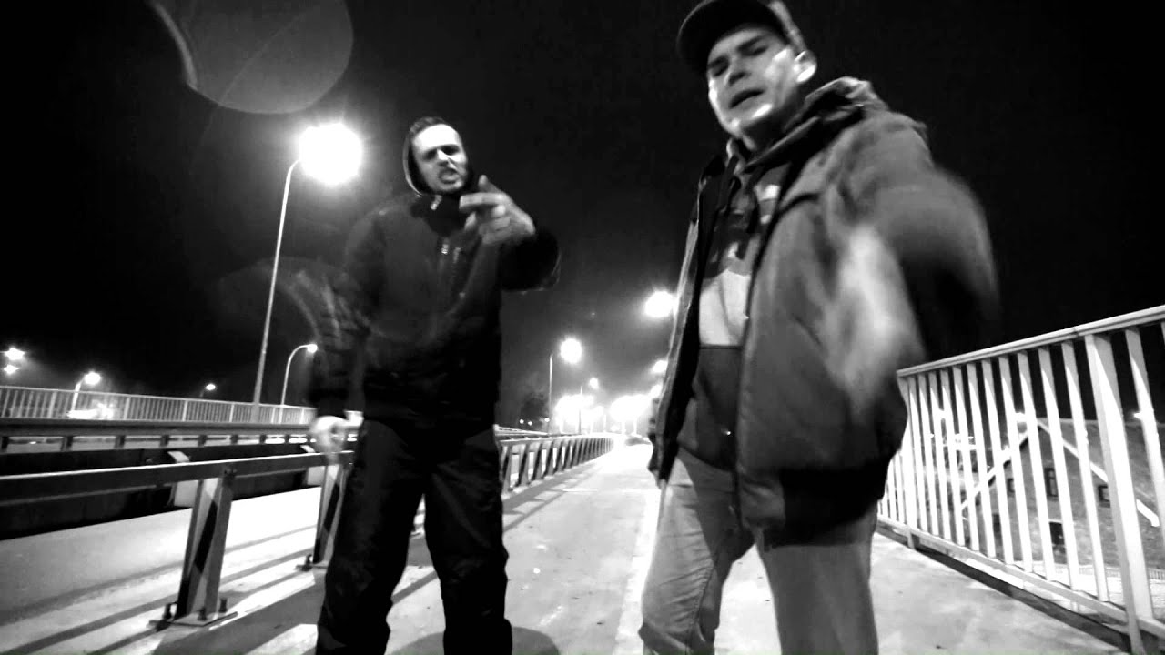 Henio X Sztywny - Patrzą (RapOneShot)
