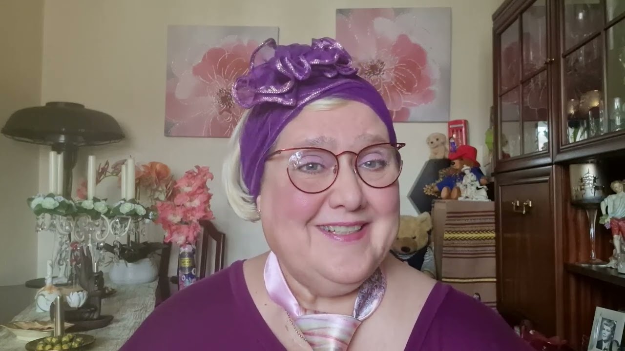 Baroness Mary Rääkiv Raamat- Striptiis!