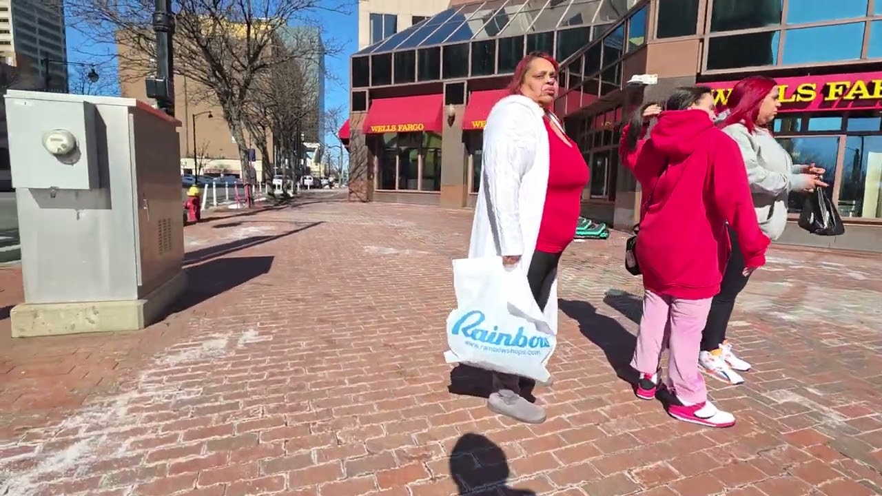 Downtown Hartford CT on a Saturday Afternoon 