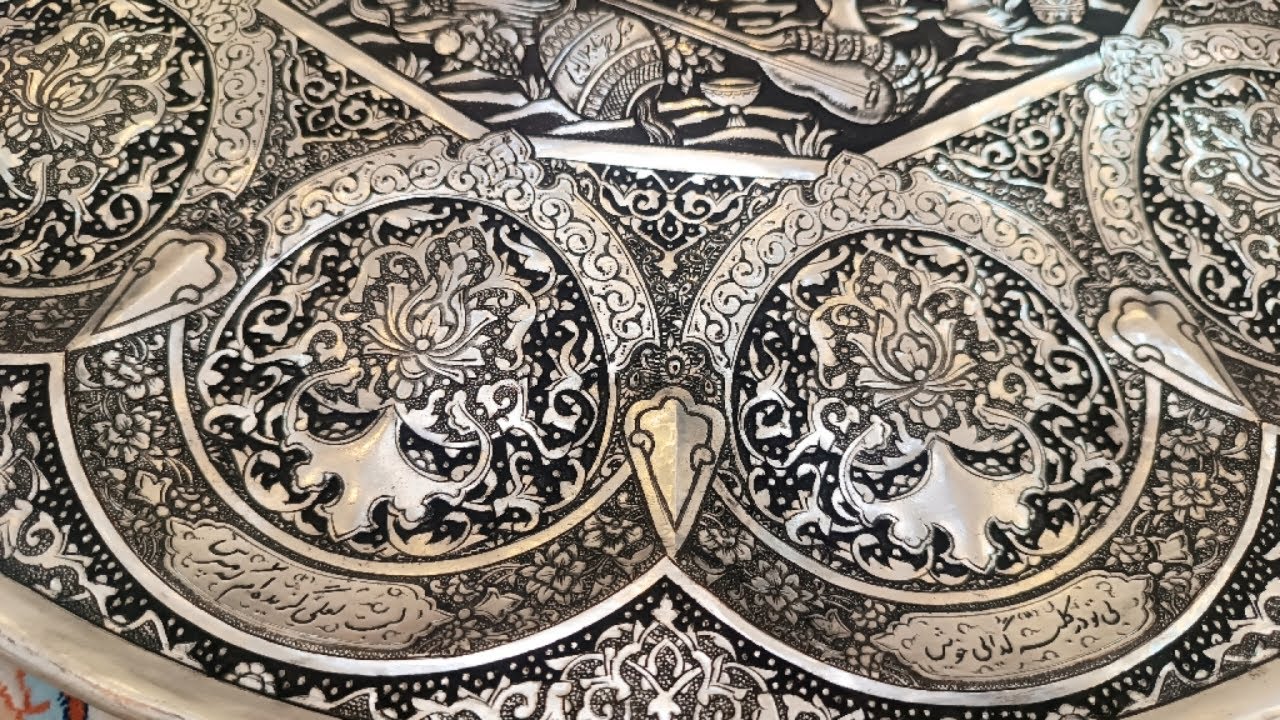 The most beautiful engraving on copper: a copper tray with very beautiful designs!