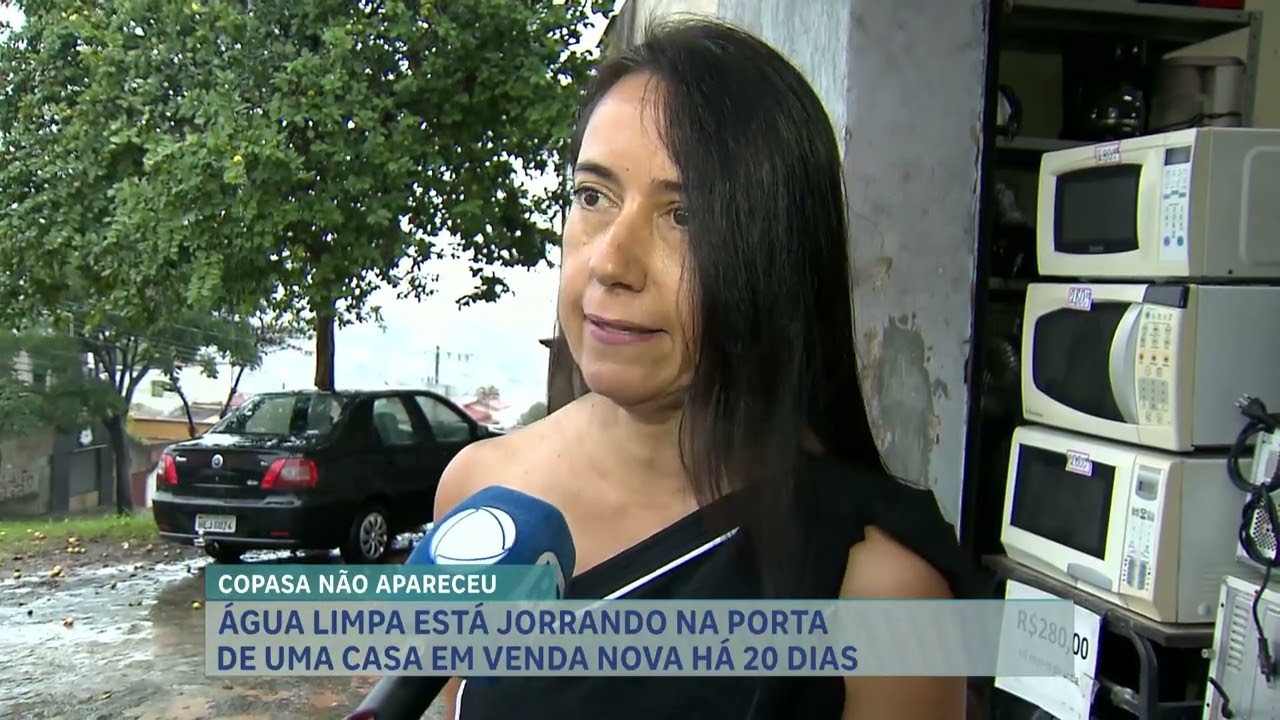 Moradores do bairro Jardim Europa, em BH, denunciam vazamento de água limpa