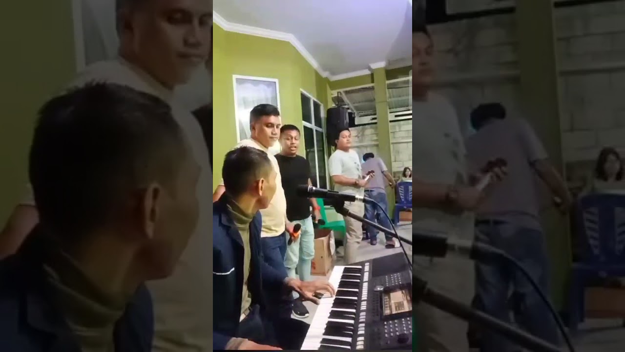 Keren suaranya! kolaborasi dengan @romiroso22 Penyanyi viral asal Manado yg punya suara unik