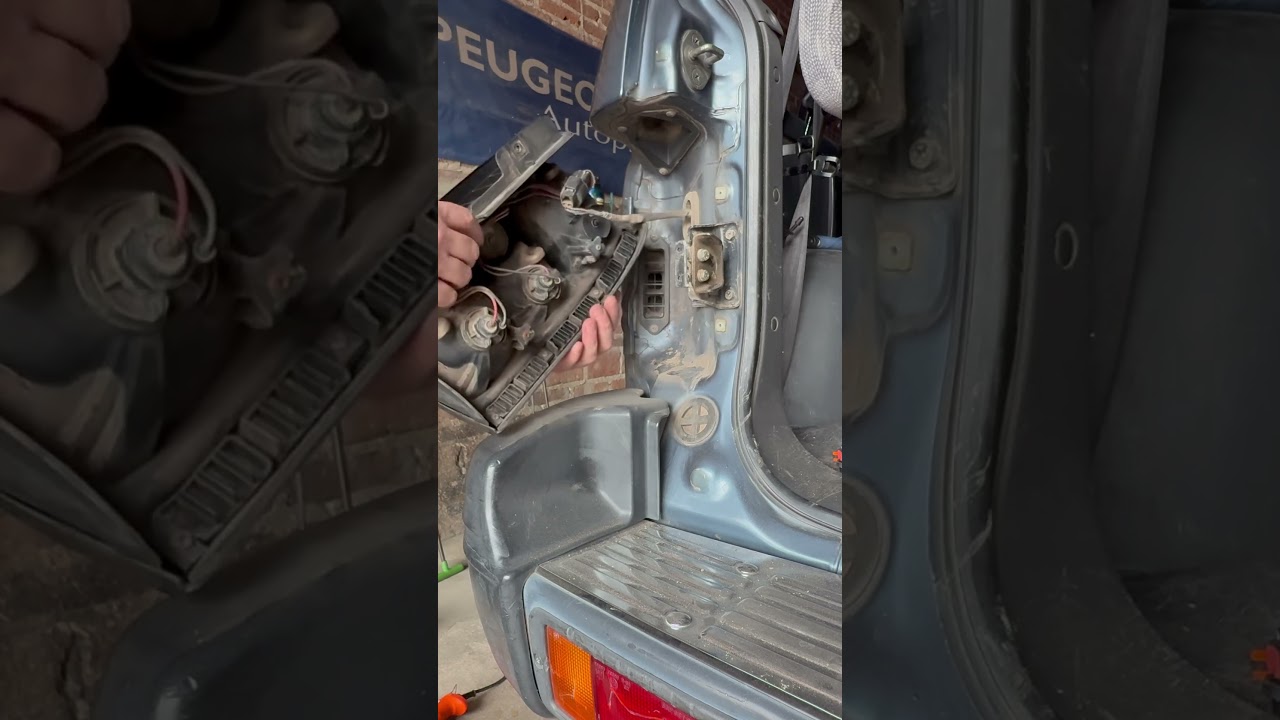Cómo desmontar faro trasero Mitsubishi Montero