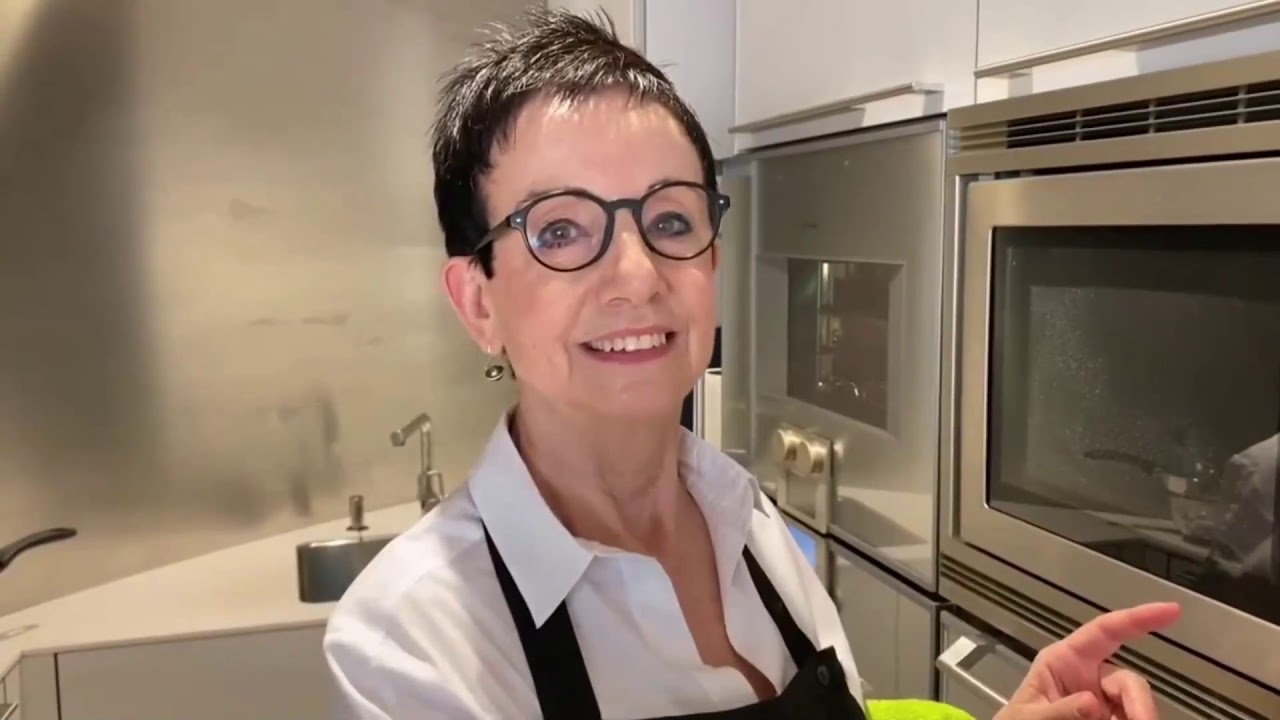 CARMEN RUSCALLEDA |  PATO con HIGOS