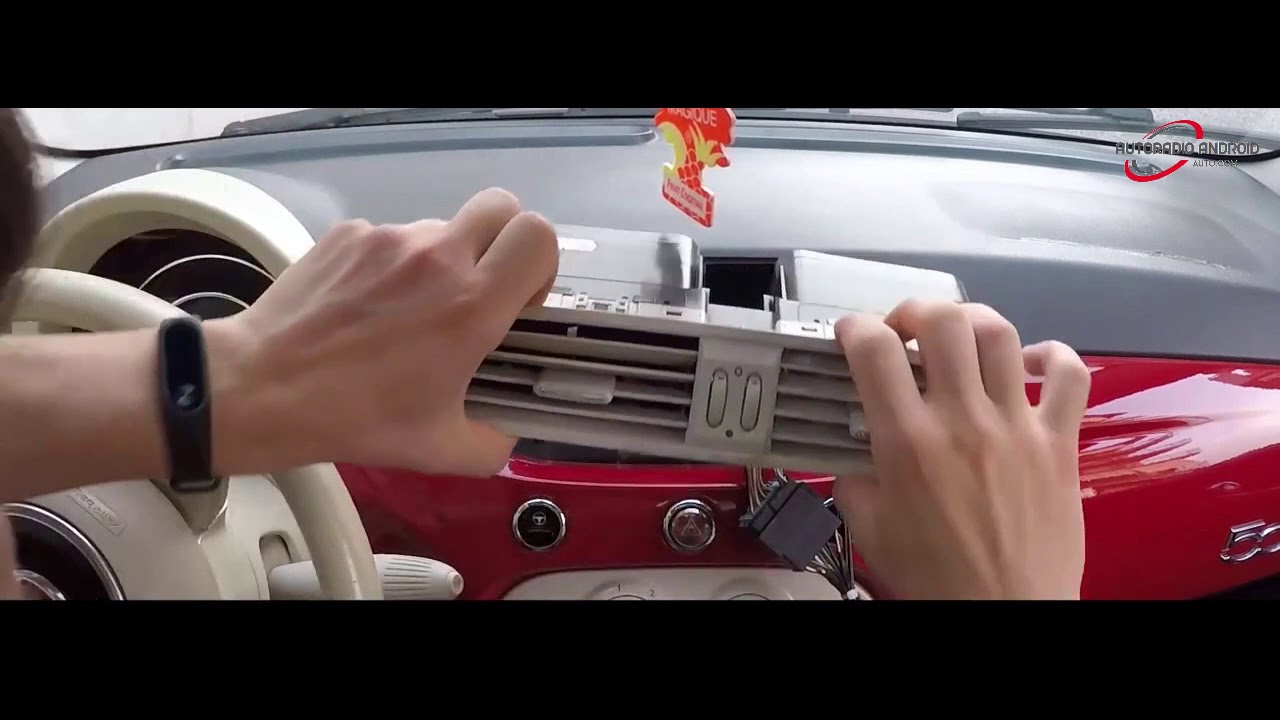 D&eacute;monter Changer Autoradio Fiat 500 lounge abarth 500x avec Android Bluetooth Apple Carplay