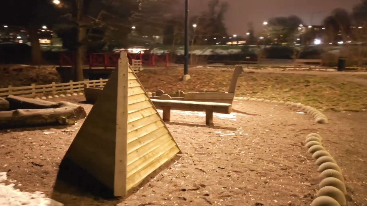winter Night Walk(4K), V&aring;rby g&aring;rd, Stockholm Sweden.