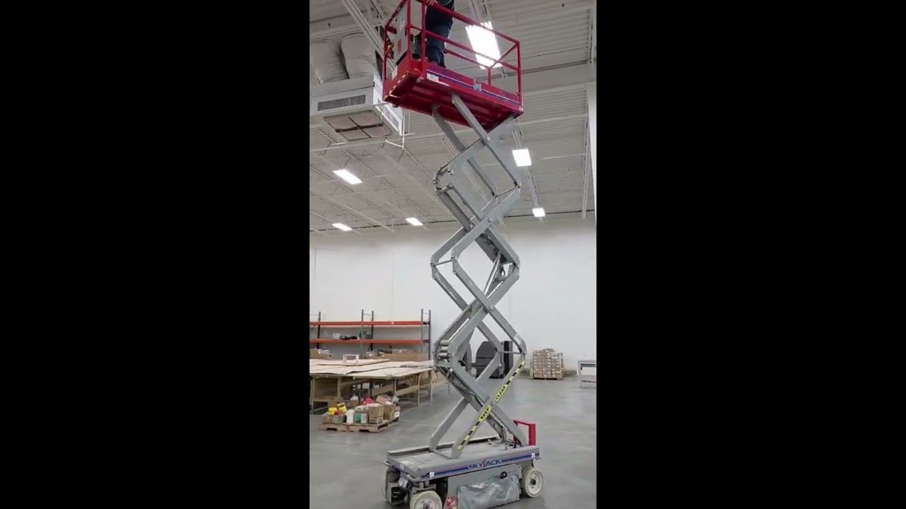 Skyjack Model SJIII 3219, Scissor Lift.