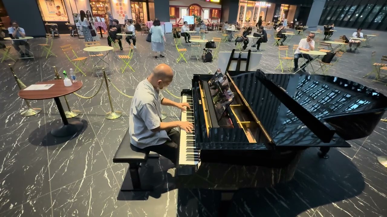 20250708 東京・西新宿 新宿住友ビル 三角西広場 三角ピアノ 🎹 2 夜の部