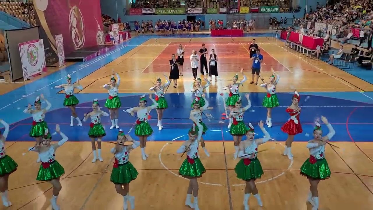 ME Diridonky  Defile baton