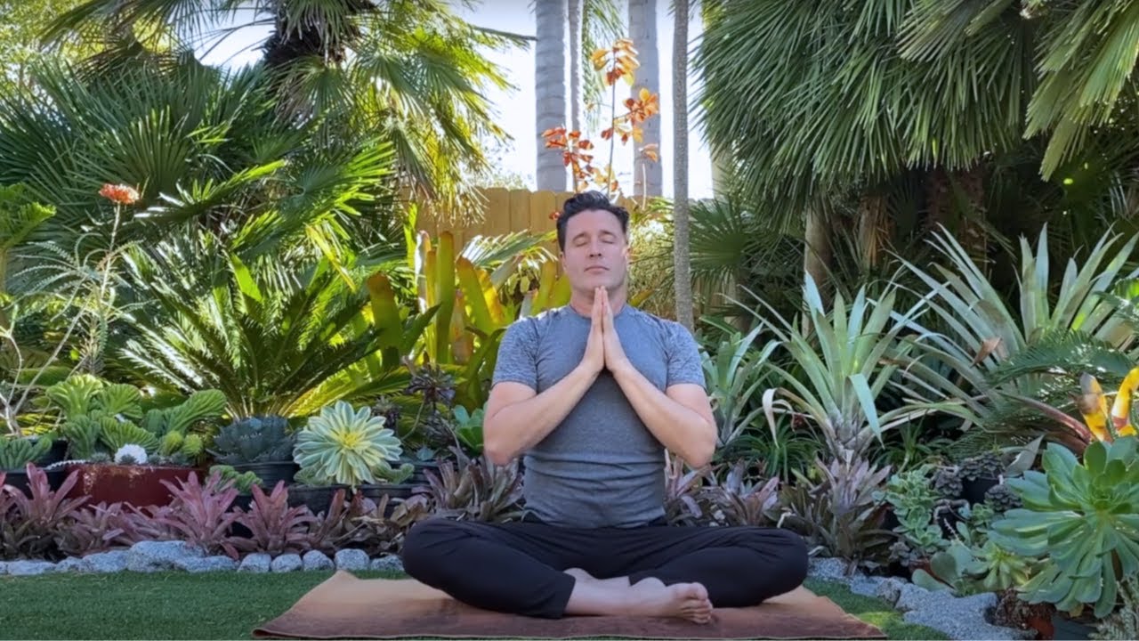 5-minute somatic moving meditation to increase energy, focus, and clarity