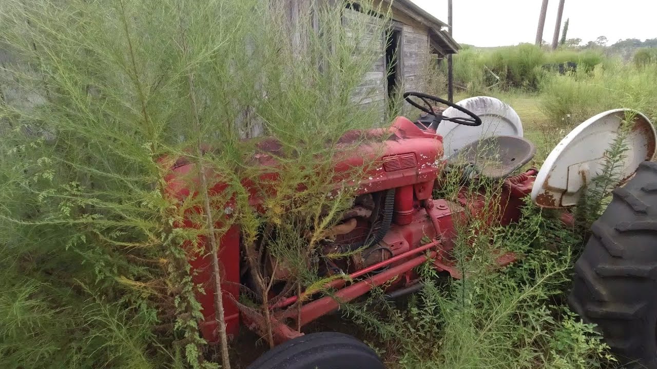 Will It START!? 60yr old Ford..Is it a Jubilee? .450 Case Dozer UPDATE!