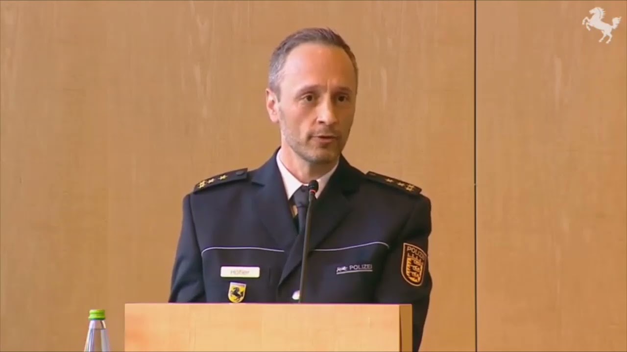 POLIZEI: Gewalt gegen 1000nde friedliche B&uuml;rger WEDER VERH&Auml;LTNISM&Auml;&szlig;IG NOCH dient es INFEKTIONSSCHUTZ
