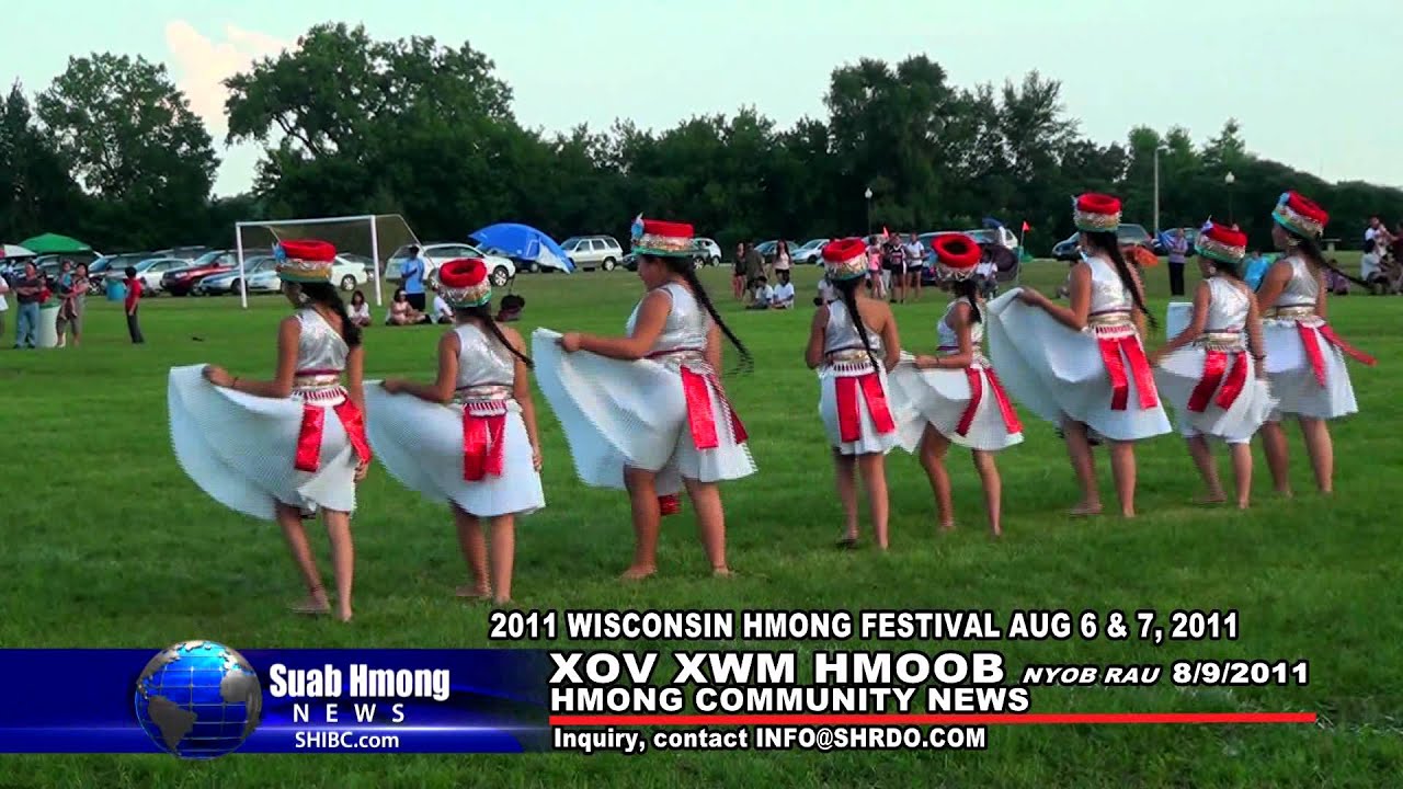 SHIBC News: Nkauj Hmoob Hli Nra danced at 2011 Hmong Wisconsin Festival