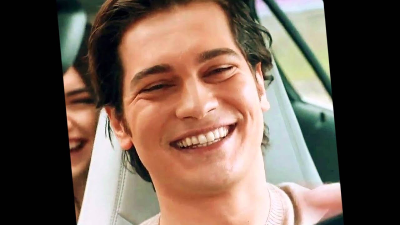 Cagatay Ulusoy BAILANDO   DANCING