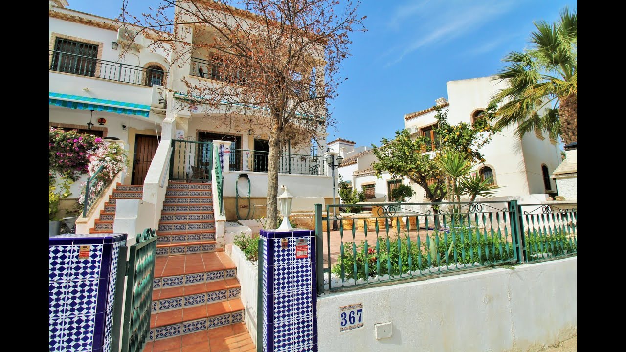 Ground Floor Apartment for Sale in Pau 8, Villamartin | 2 Bed, 2 Bath | 177,000€