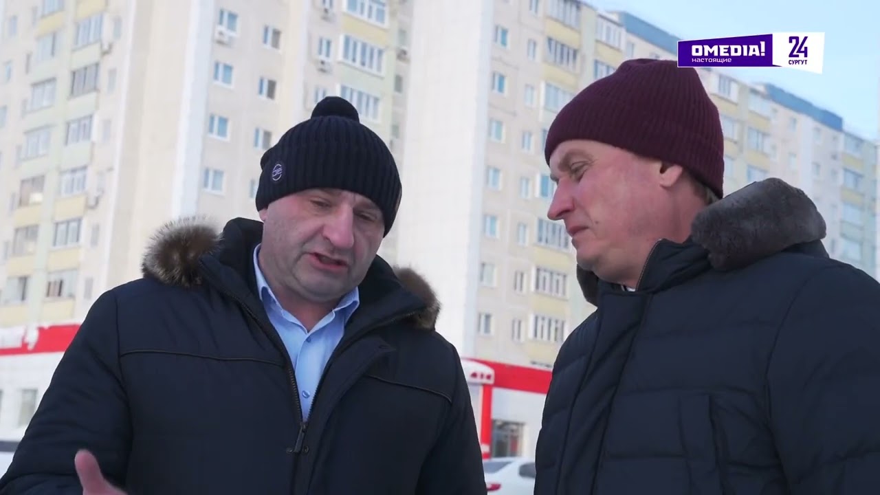 Работа на опережение: как Сургут справляется со снегом, накопленным на крышах города.