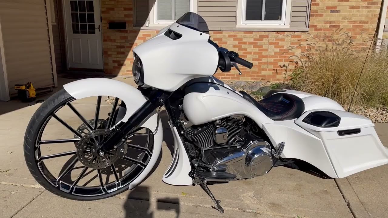 Sold-2014 Harley Davidson Street Glide 30