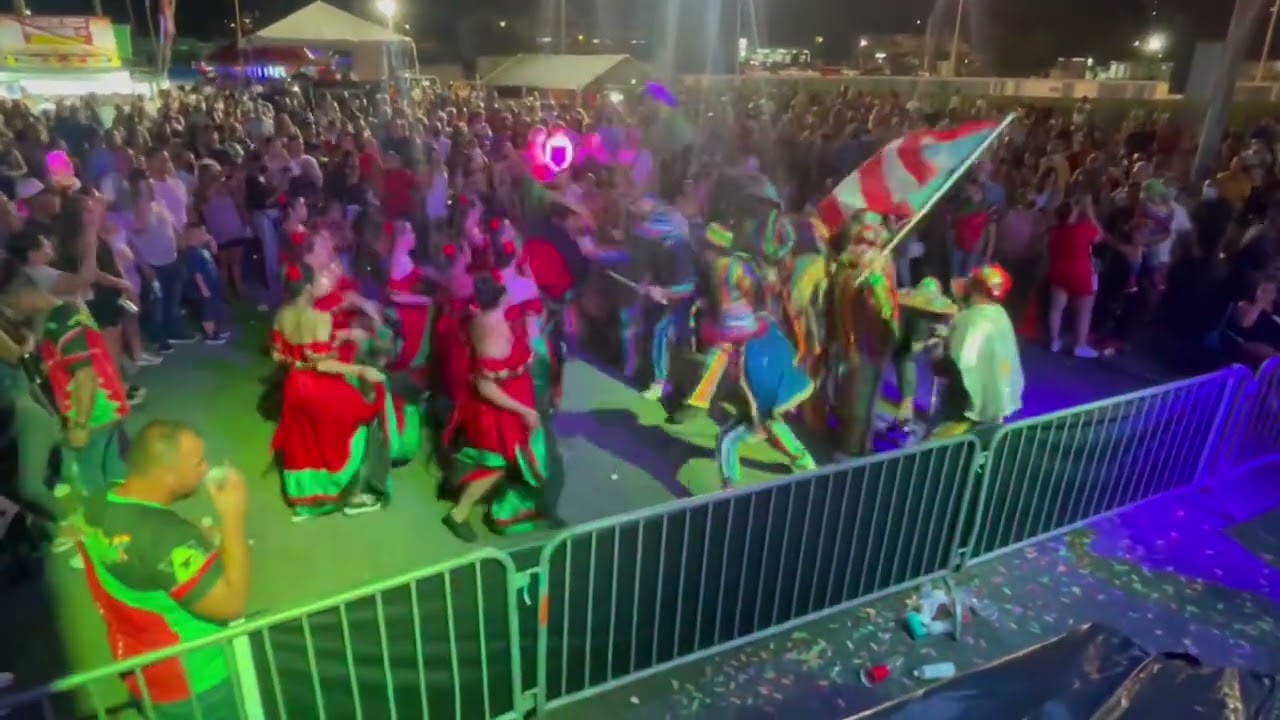 Roberto Castro en la fiestas patronales de Moca 2022 con la Parranda la Nueva Generación 🎭