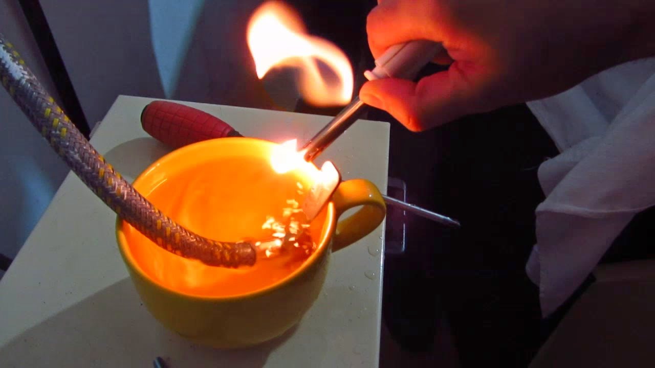 Burning Methane gas (CH4, Natural Gas)