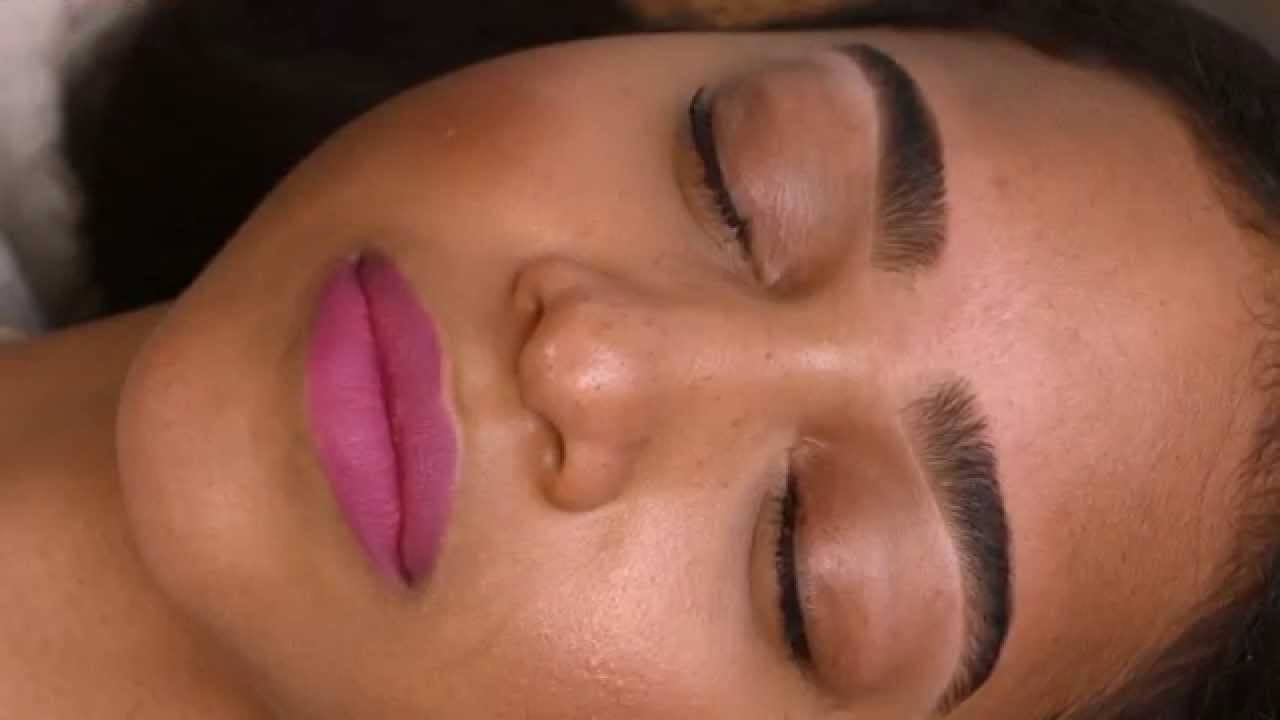 Shaping And Perfecting A Full Natural Brow With Kelley Baker