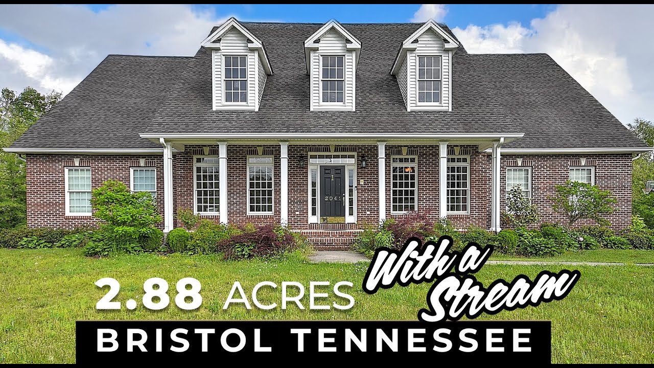 Tennessee Home For Sale with 2.88 Acres, Stream, and Movie Theater