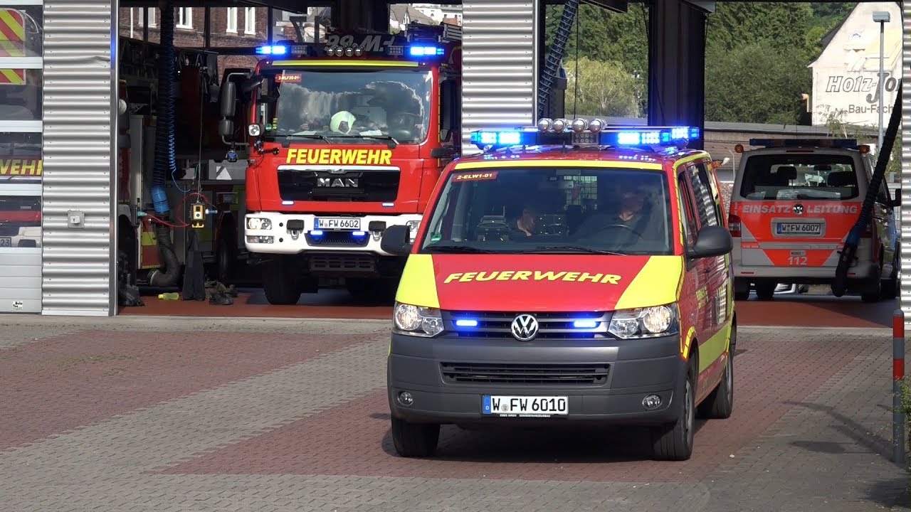 ELW C-Dienst & HLF der Feuerwehr Wuppertal FW2