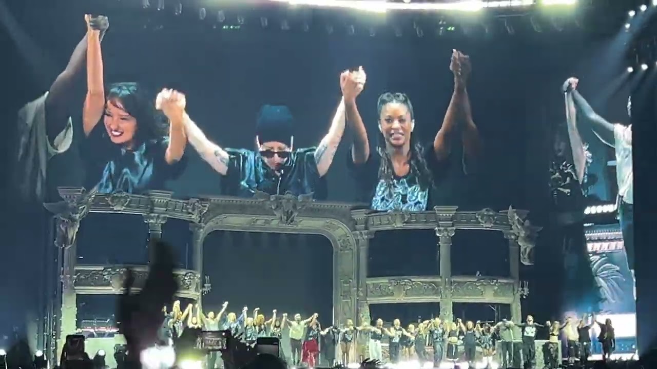 Lady Gaga THE MAYHEM BALL at TOKYO JAPAN Day 2  Money Honey
