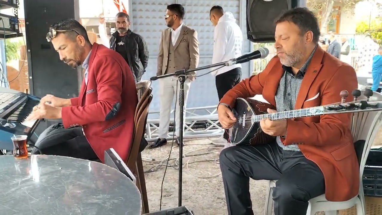 TANER TAŞKIN - YAZAN KALEM SİYAH.. KLAVYE ŞAFAK ÜNAN