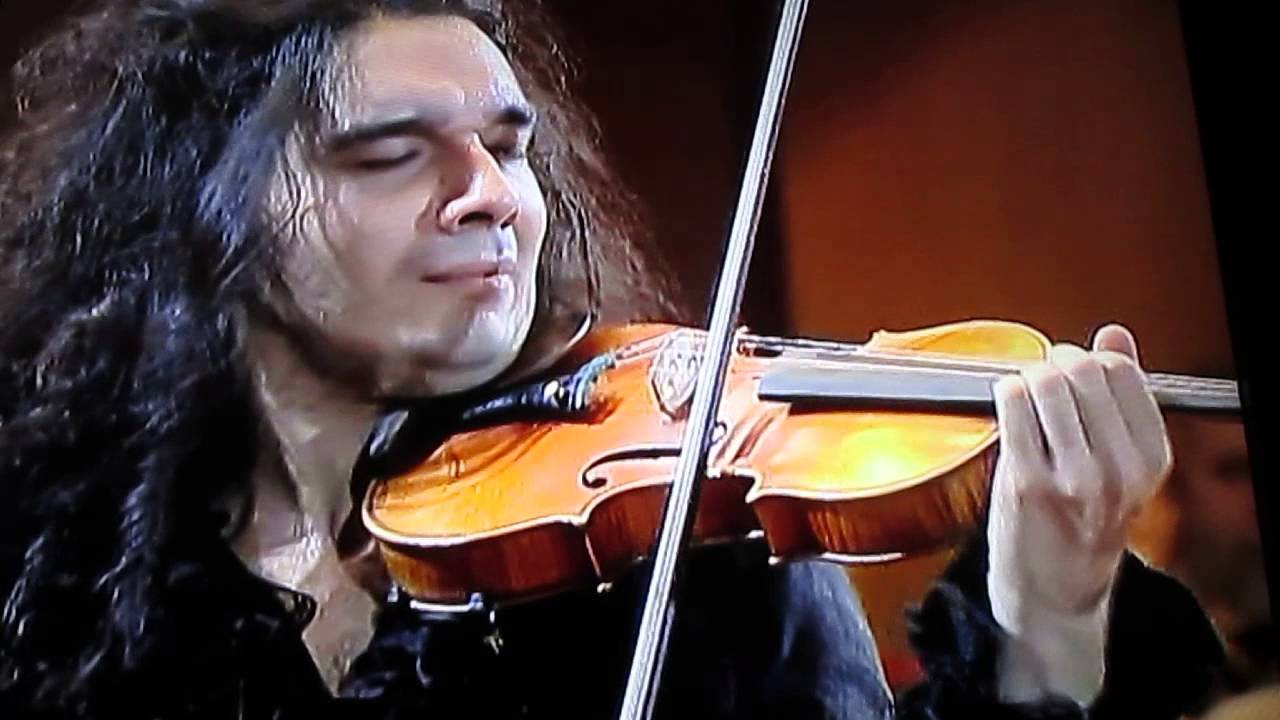 Nemanja Radulović : 