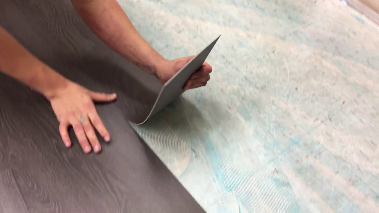 COMO INSTALAR VINYL PLAK LVP - INSTACION PISO DE GLUE